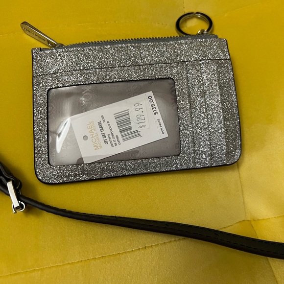 Michael kors Emmy cross body bag with matching wallet - Picture 2 of 11